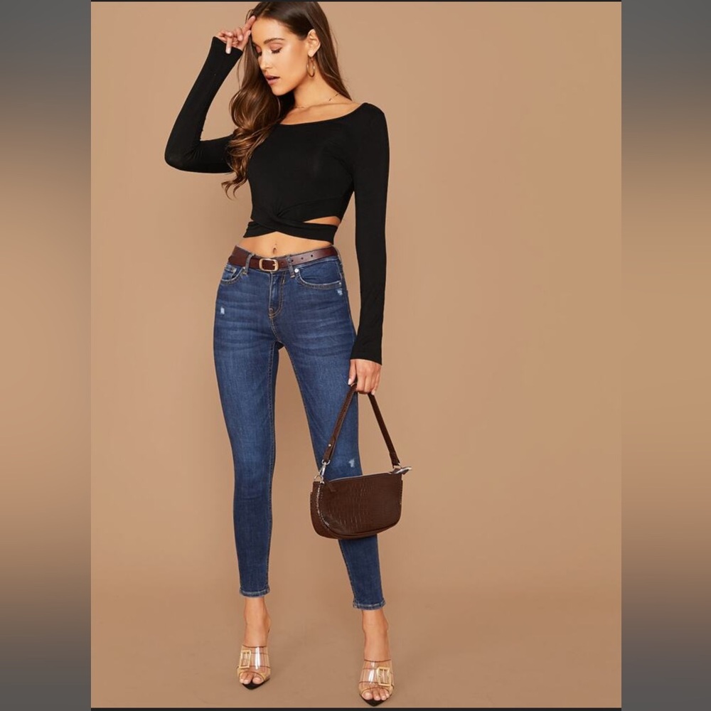 SHEIN Black Crisscross Cut Out Long Sleeve Crop Top Sz XS & S LIKE NEW - Picture 6 of 6